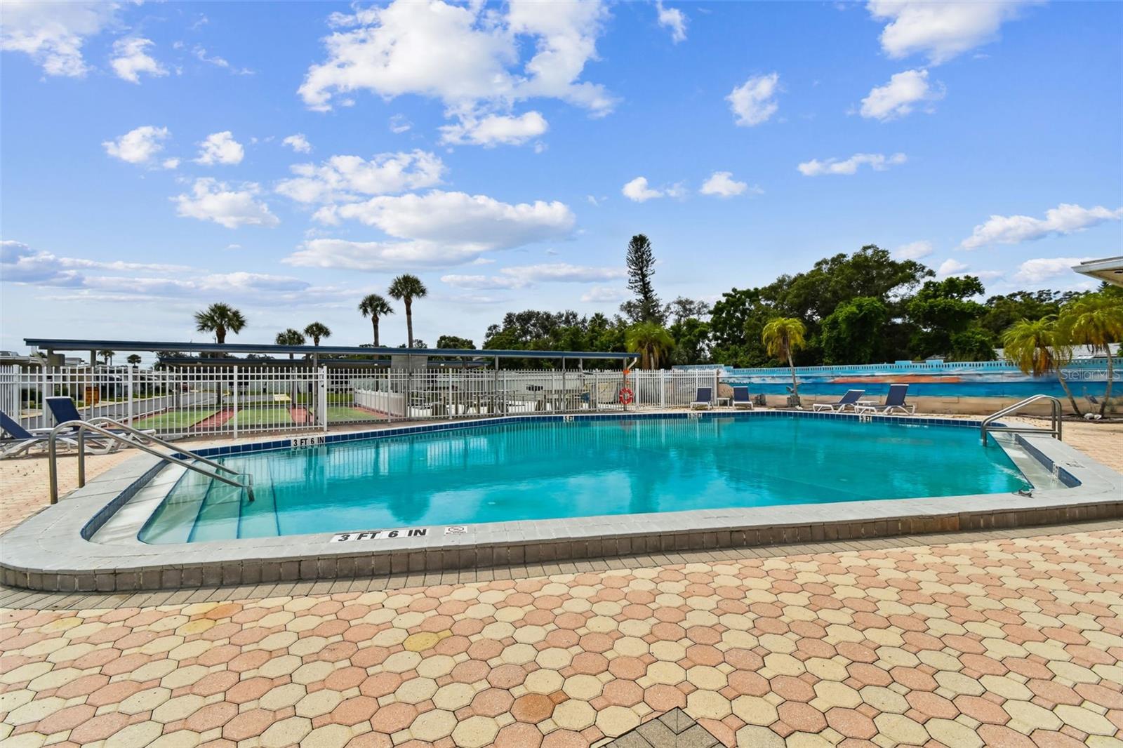 Image 48 of 65 For 250 Rosery Road Nw 333