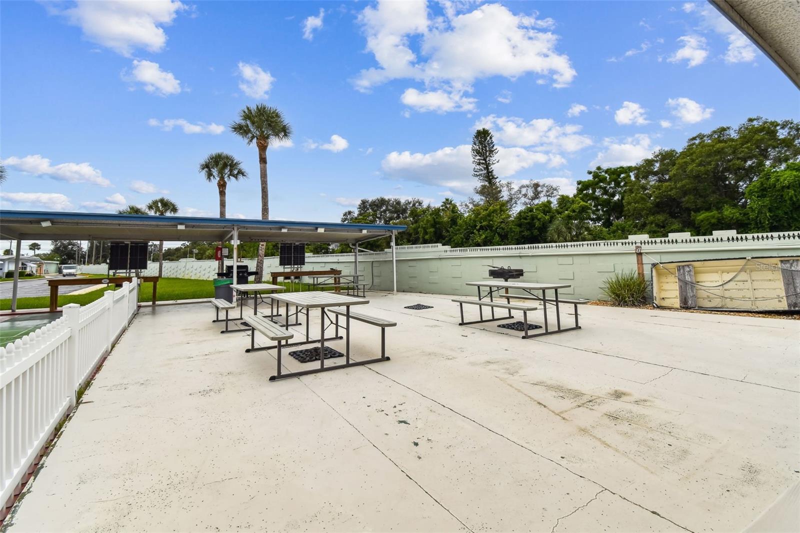 Image 49 of 65 For 250 Rosery Road Nw 333