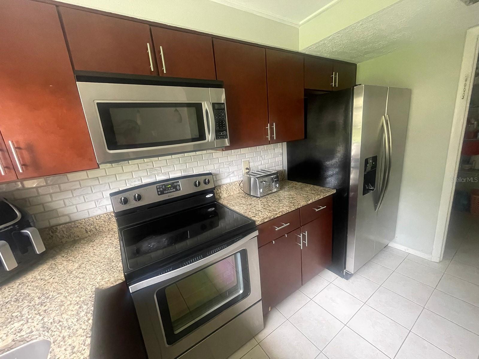 Listing photo id 14 for 9209 Seminole Boulevard 163