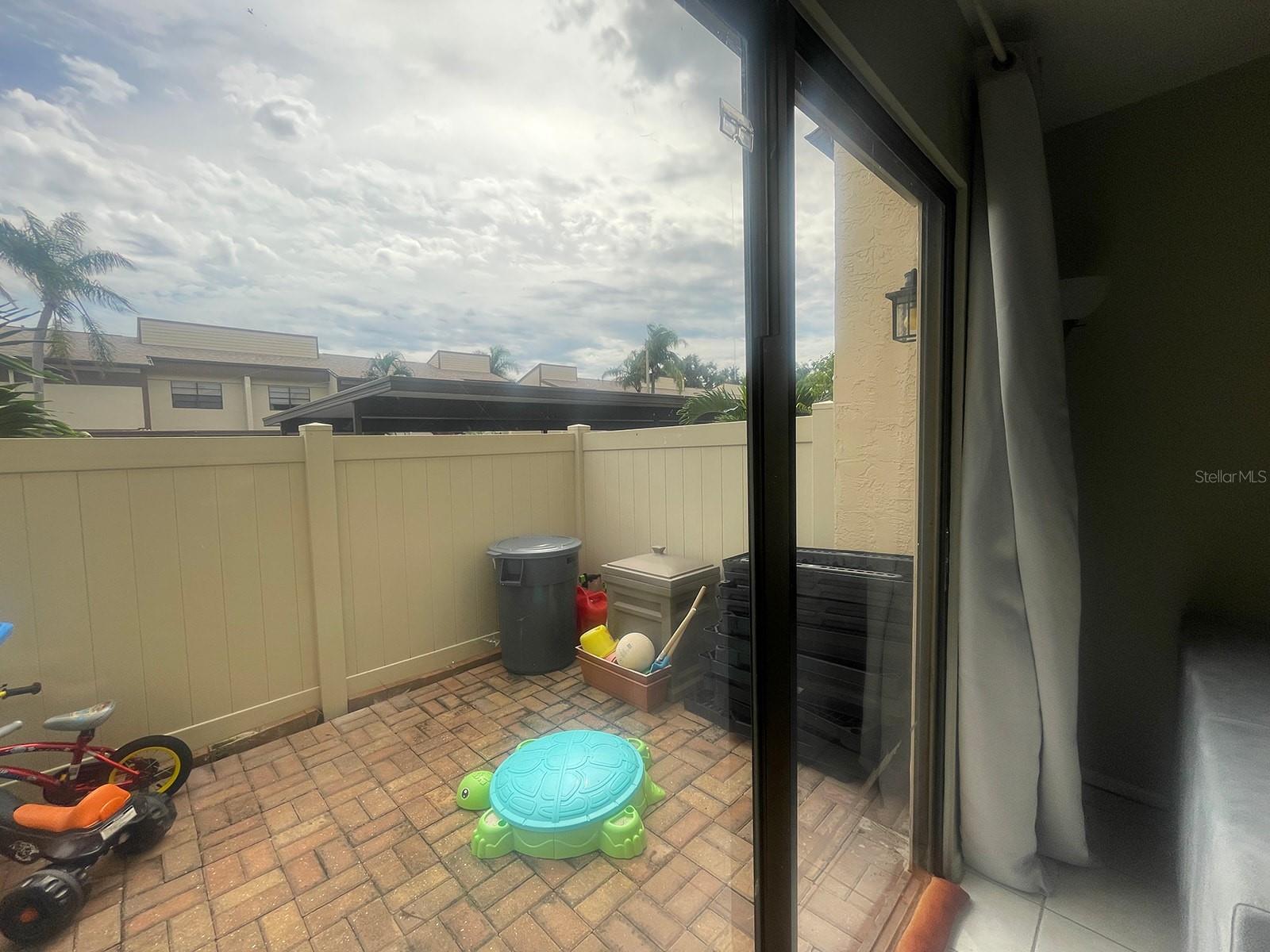 Listing photo id 17 for 9209 Seminole Boulevard 163