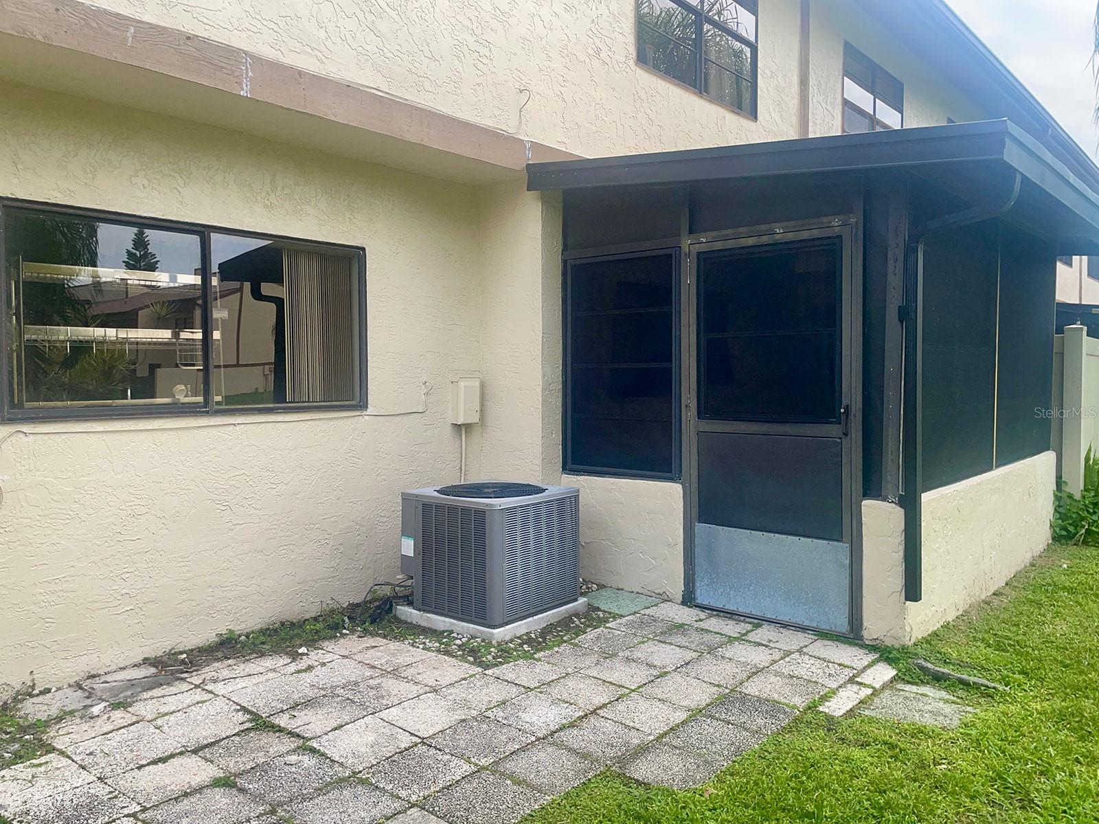 Listing photo id 44 for 9209 Seminole Boulevard 163