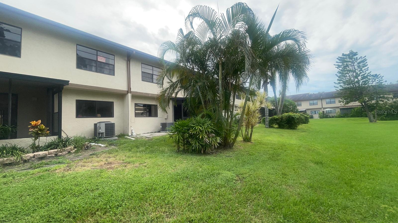 Listing photo id 48 for 9209 Seminole Boulevard 163