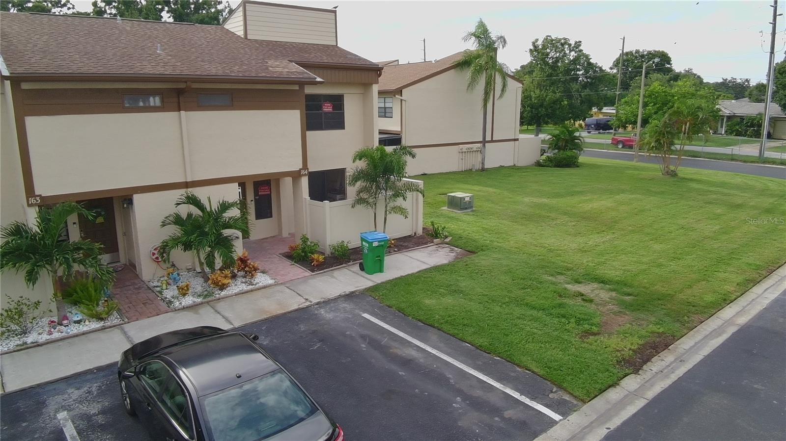 Listing photo id 49 for 9209 Seminole Boulevard 163