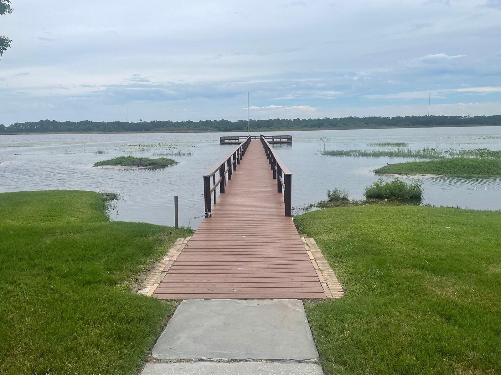 Listing photo id 64 for 9209 Seminole Boulevard 163