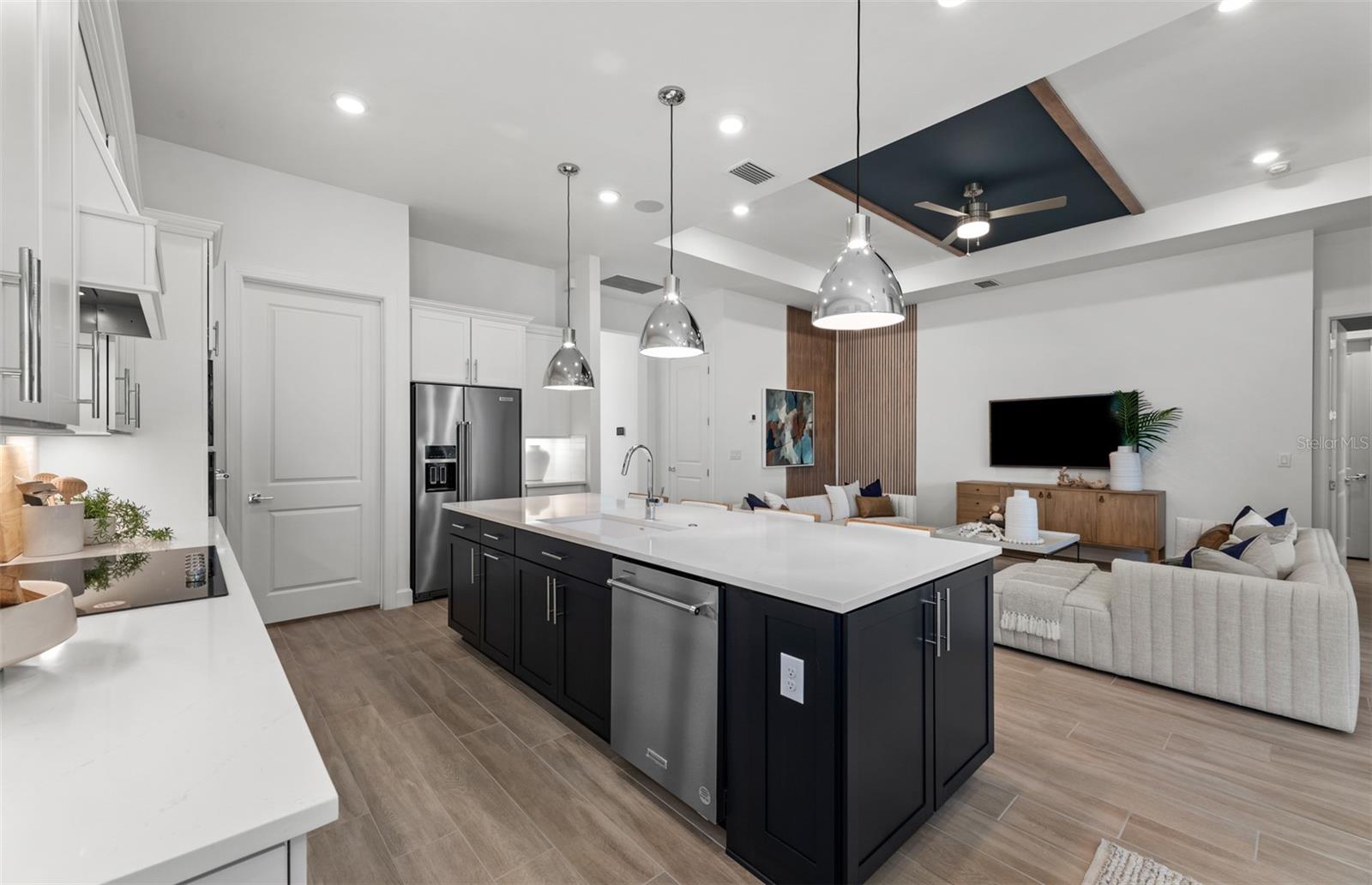 Image 10 of 27 For 6950 Honeybell Drive