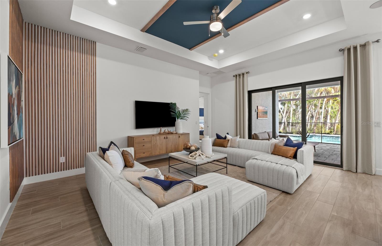 Image 12 of 27 For 6950 Honeybell Drive