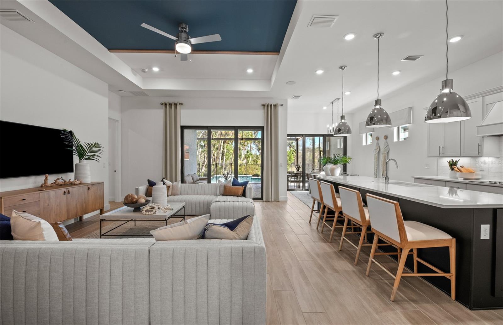 Image 4 of 27 For 6950 Honeybell Drive