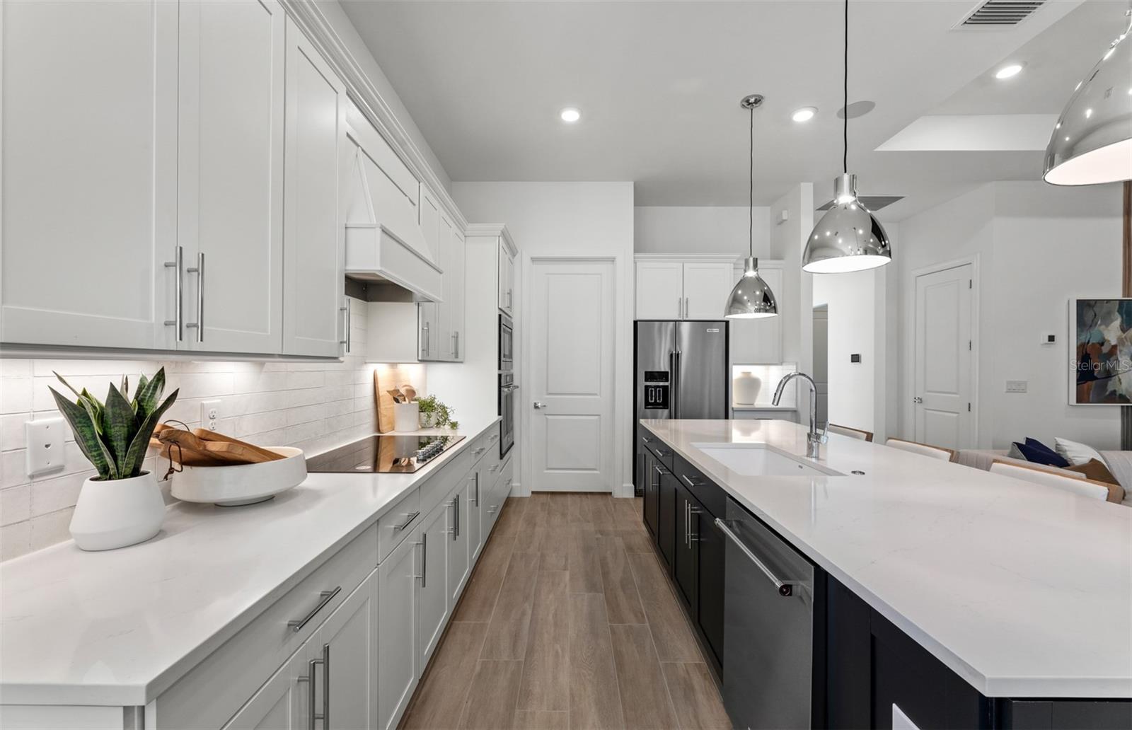 Image 8 of 27 For 6950 Honeybell Drive