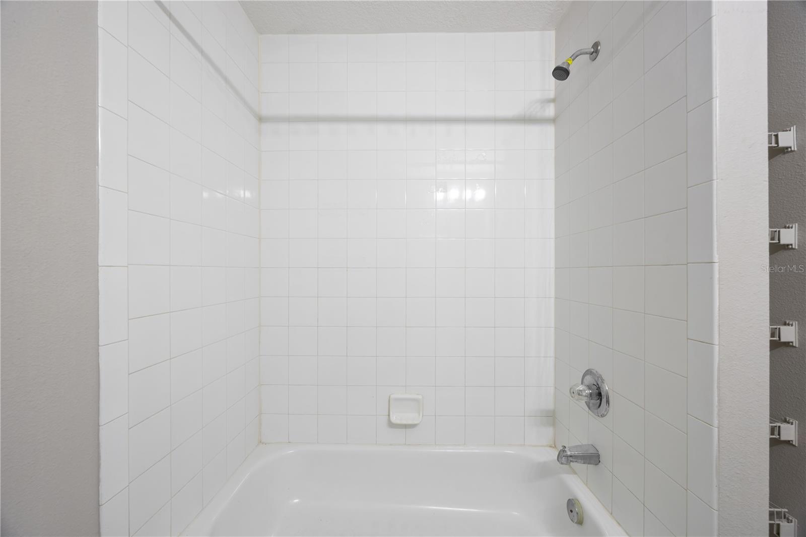 Image 15 of 25 For 2420 Ida Street