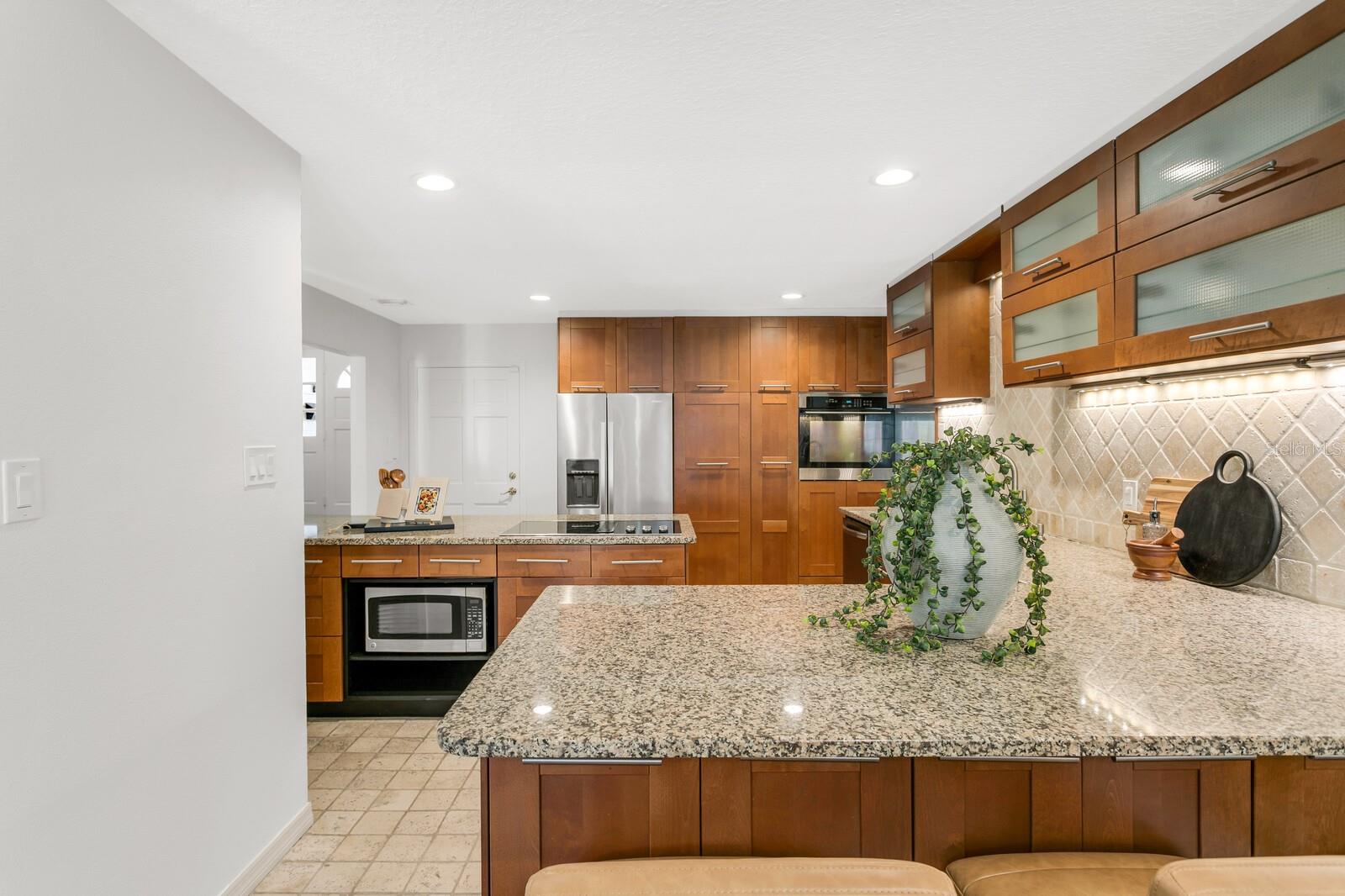 Image 15 of 37 For 3021 Bay Villa Avenue