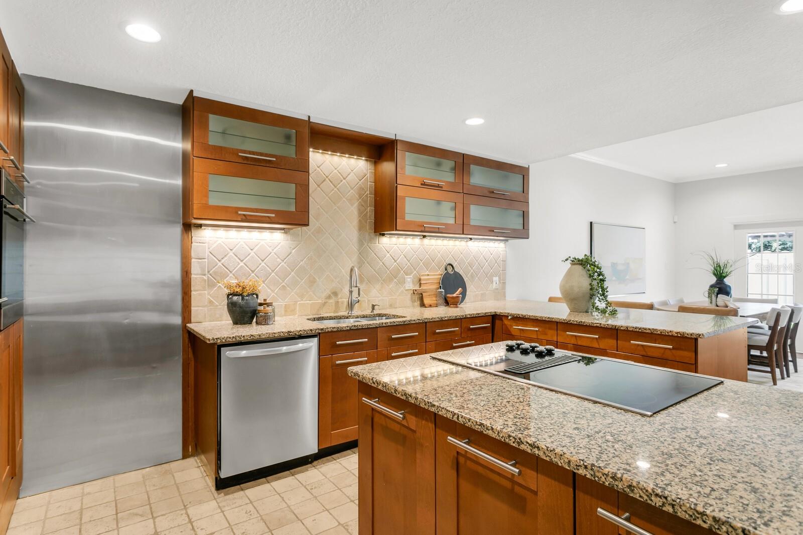 Image 18 of 37 For 3021 Bay Villa Avenue