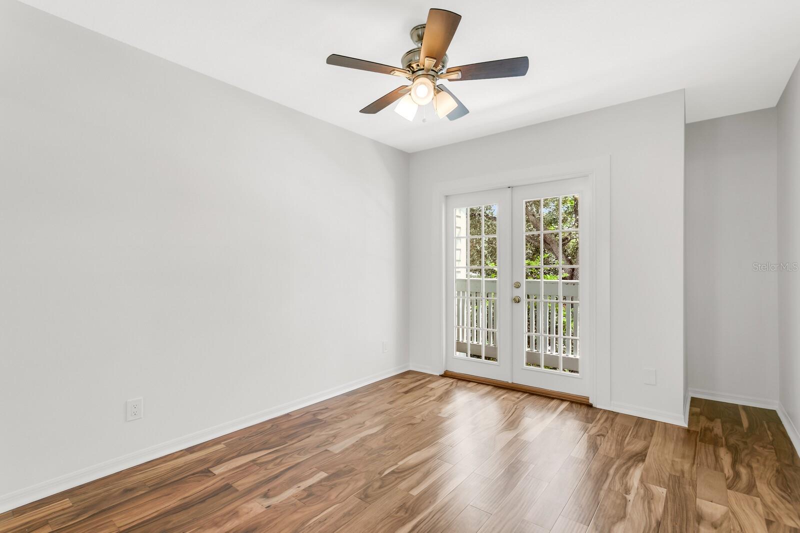 Image 33 of 37 For 3021 Bay Villa Avenue