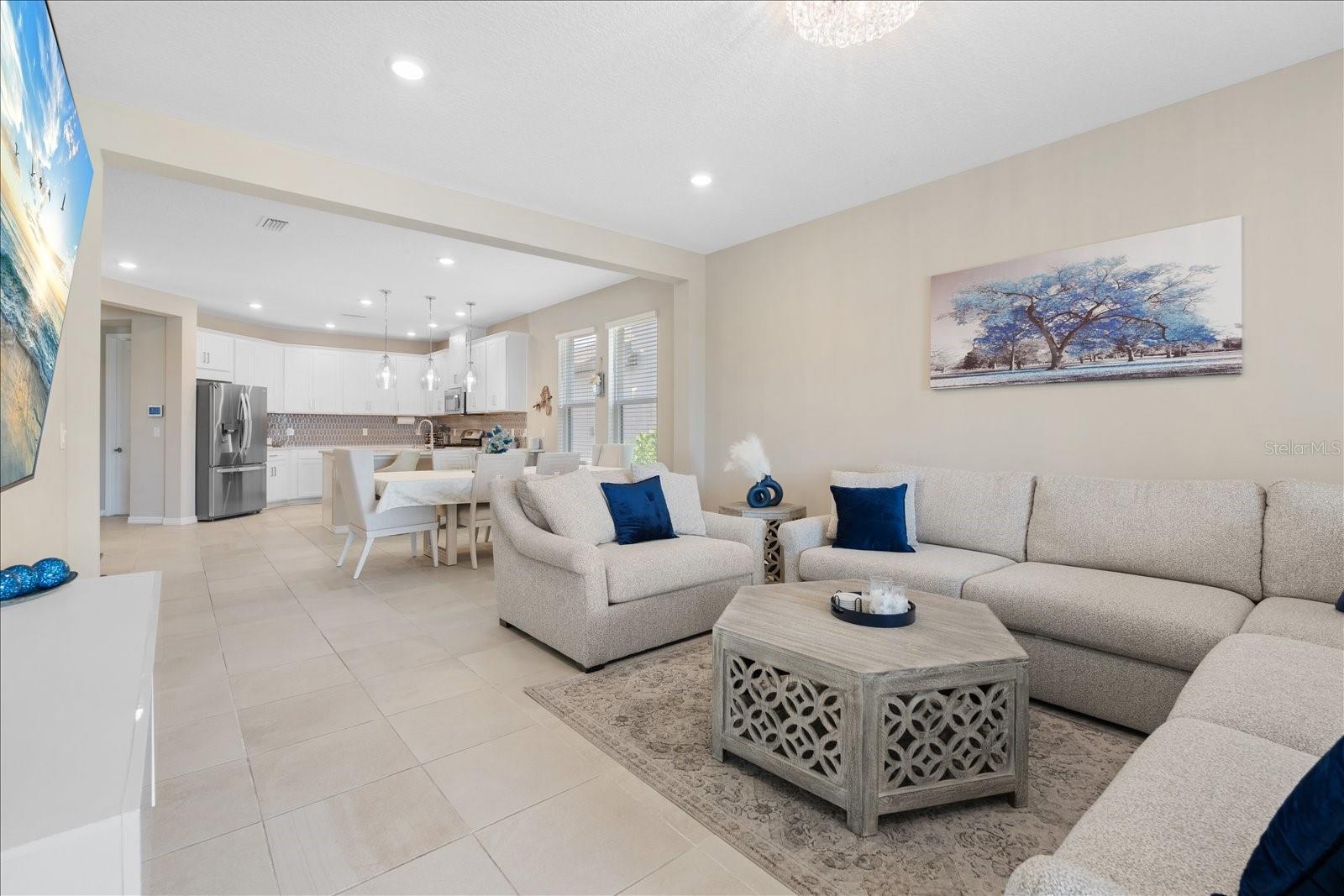 Image 16 of 52 For 6326 Grandview Hill Court