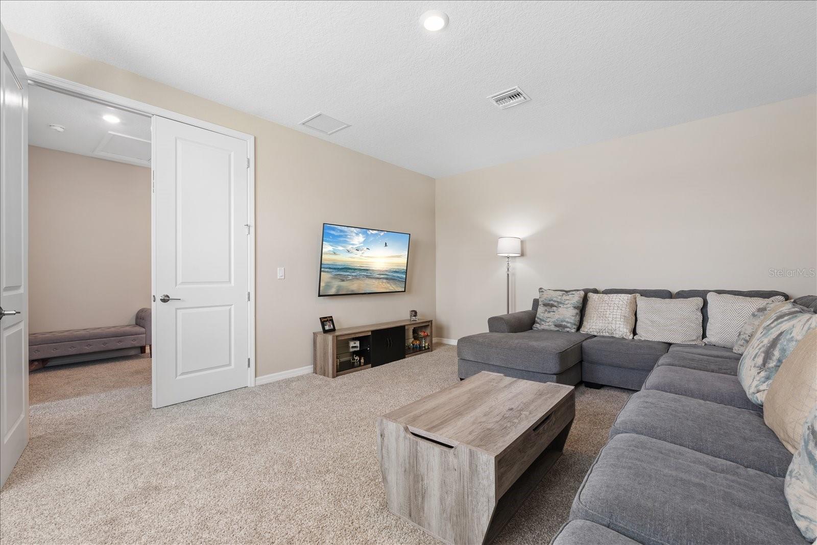 Image 26 of 52 For 6326 Grandview Hill Court