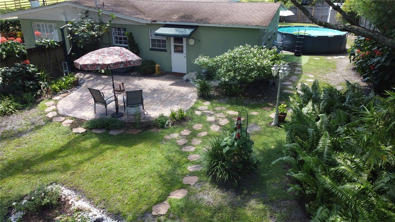 Image 21 of 52 For 15402 Lake Magdalene Boulevard