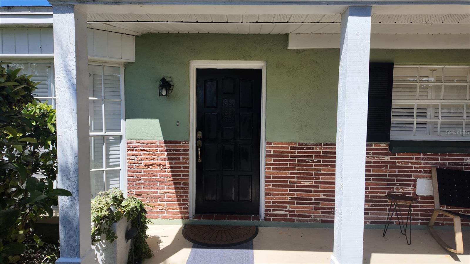 Image 6 of 52 For 15402 Lake Magdalene Boulevard
