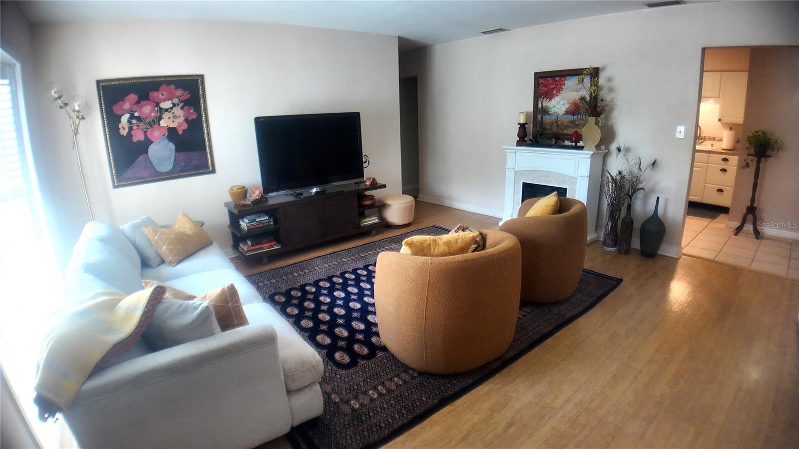 Image 7 of 52 For 15402 Lake Magdalene Boulevard