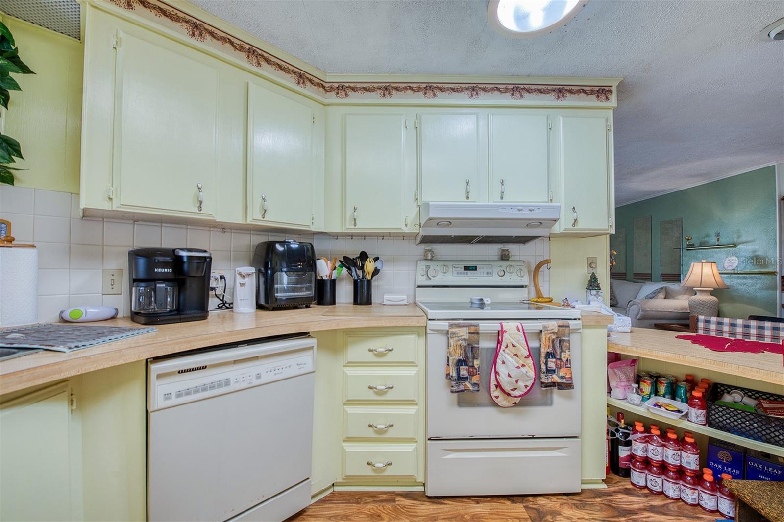 Image 14 of 42 For 192 Blue Marlin Drive