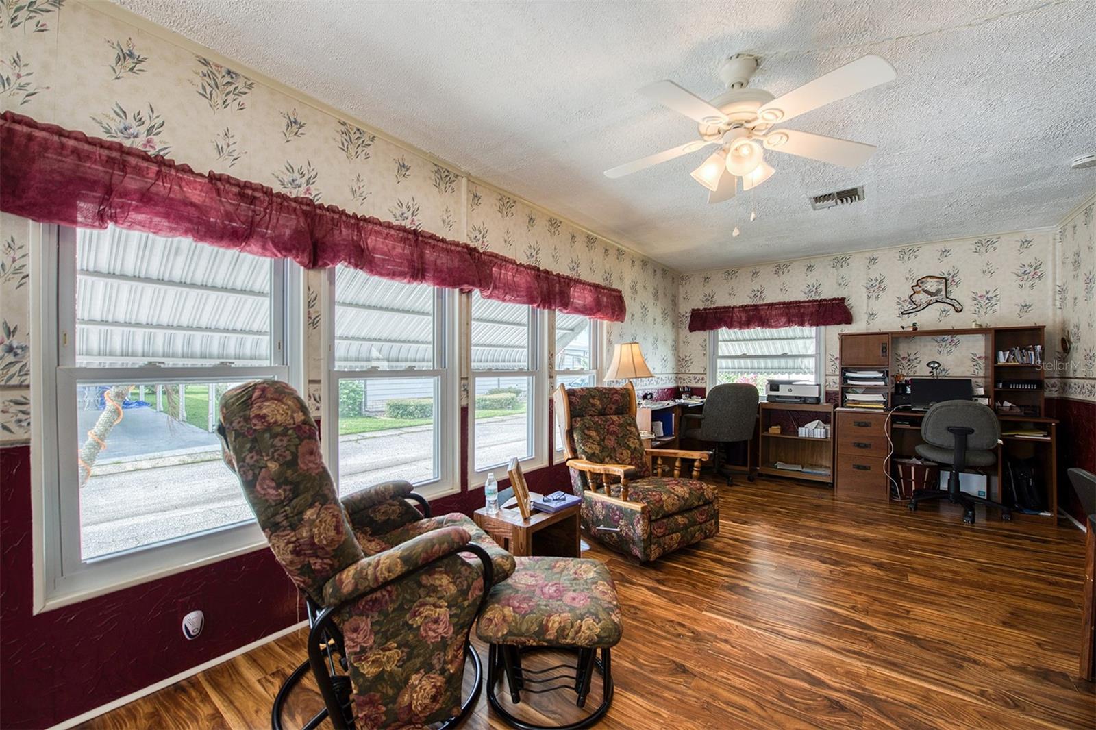 Image 4 of 42 For 192 Blue Marlin Drive