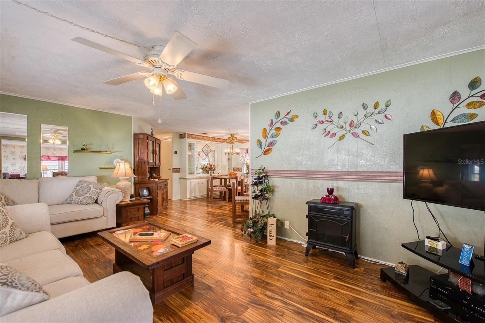 Image 7 of 42 For 192 Blue Marlin Drive