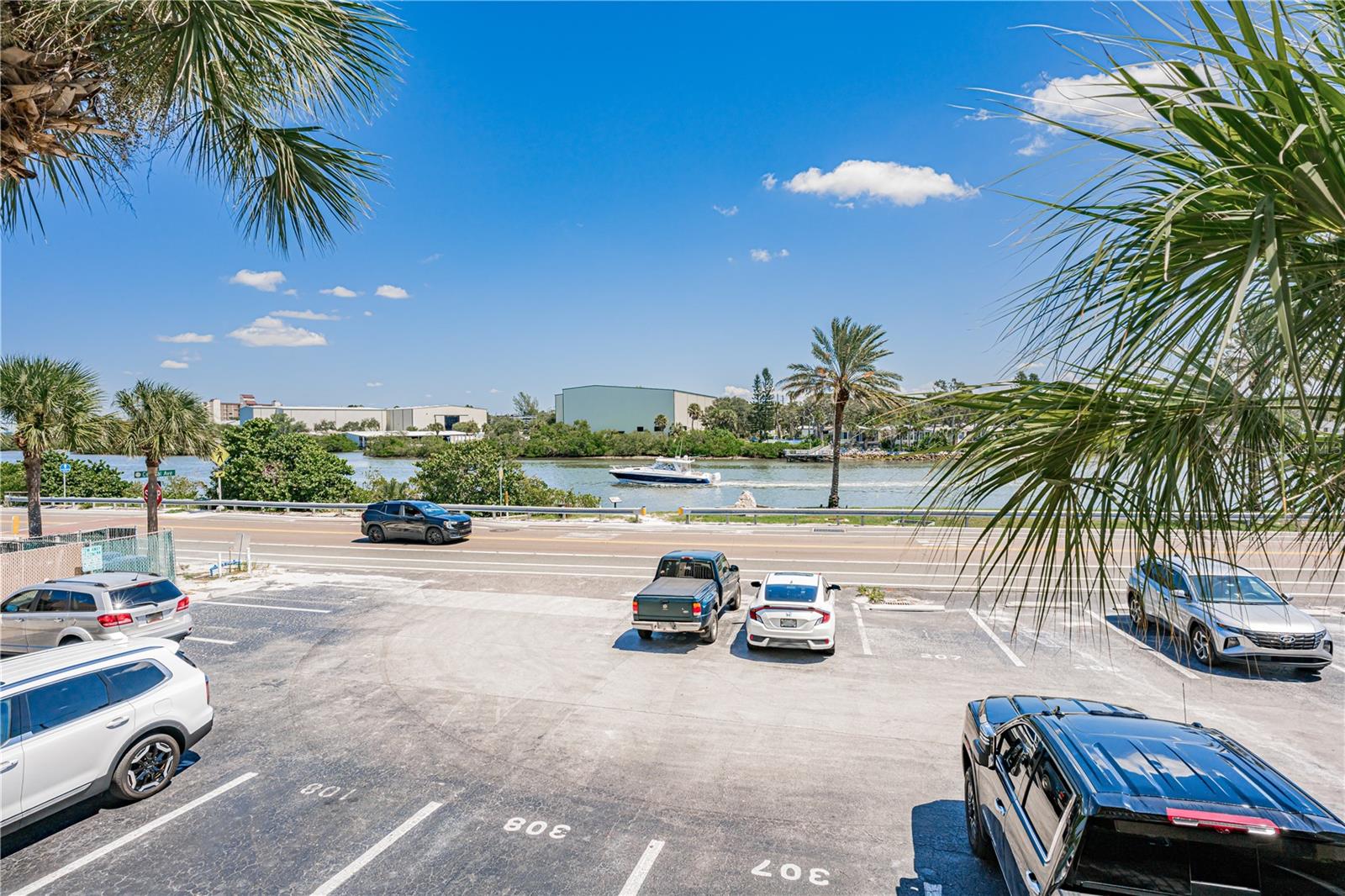 Image 4 of 35 For 50 Gulf Boulevard 207