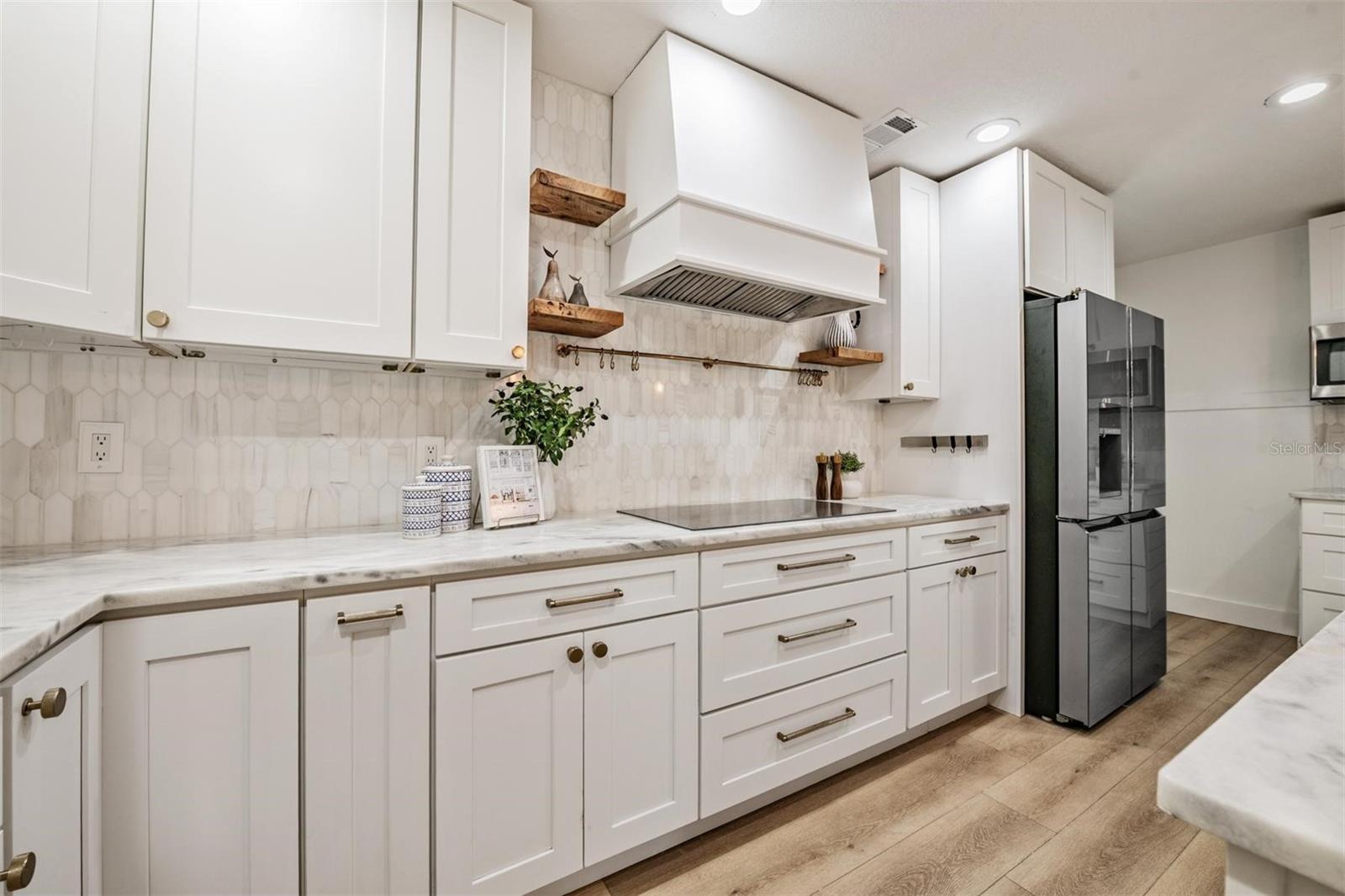 Image 11 of 47 For 3815 San Juan Street