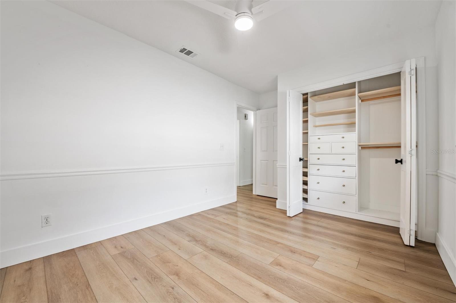 Image 25 of 47 For 3815 San Juan Street