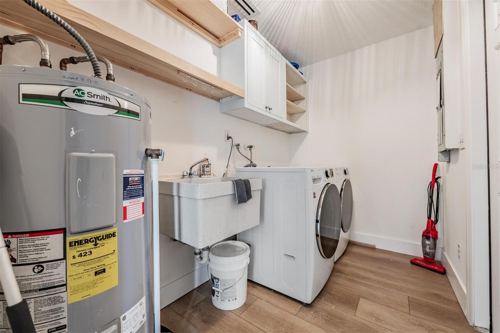 Image 31 of 47 For 3815 San Juan Street