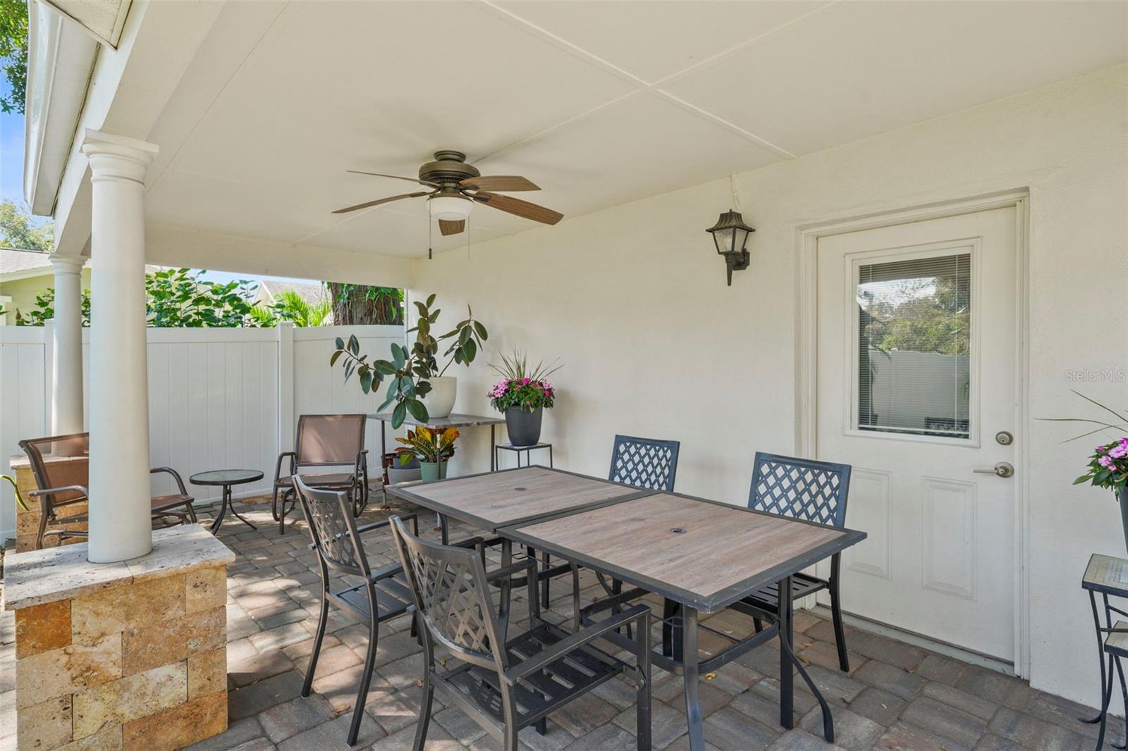 Image 62 of 70 For 3008 San Nicholas Street