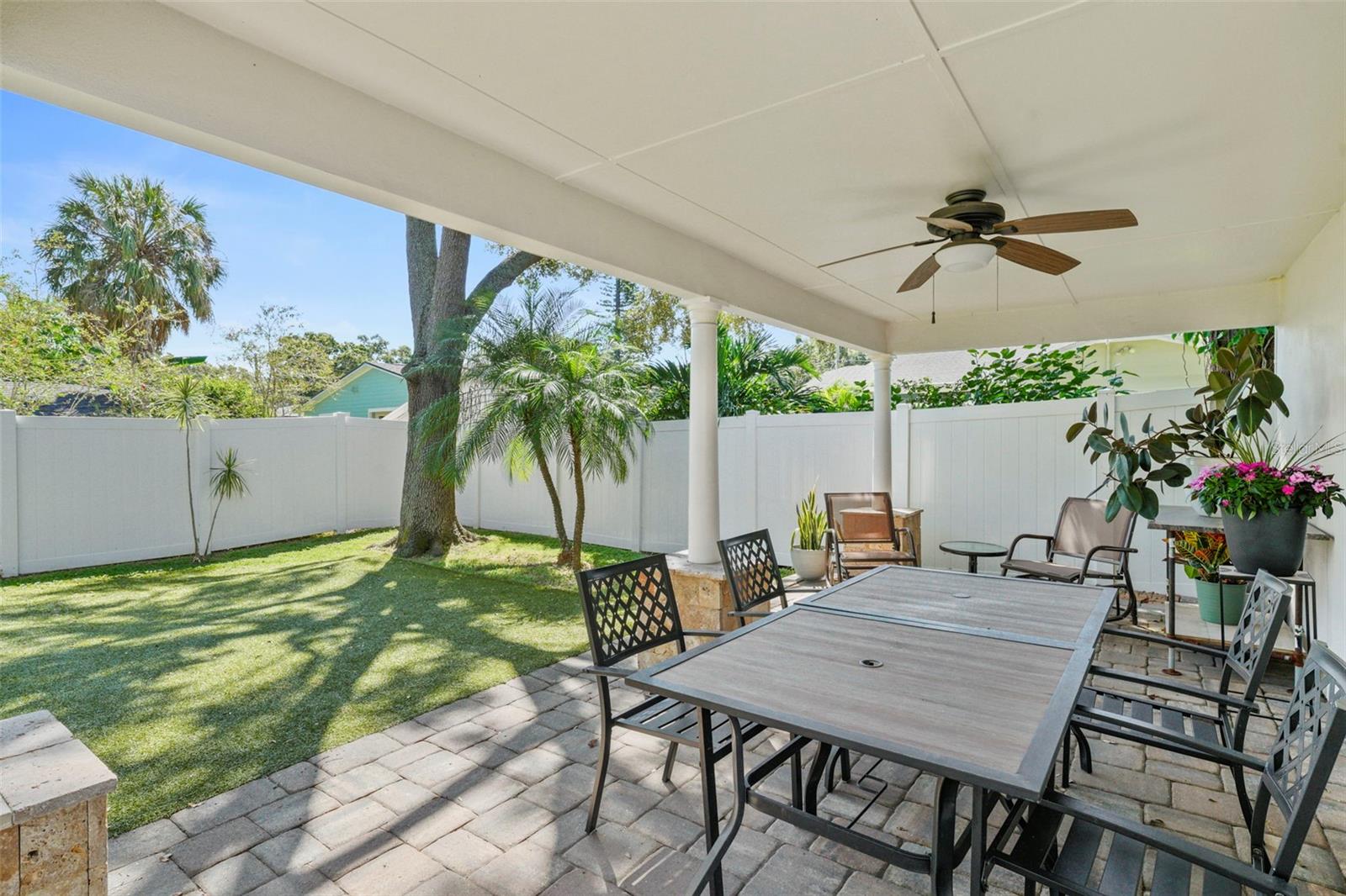 Image 63 of 70 For 3008 San Nicholas Street