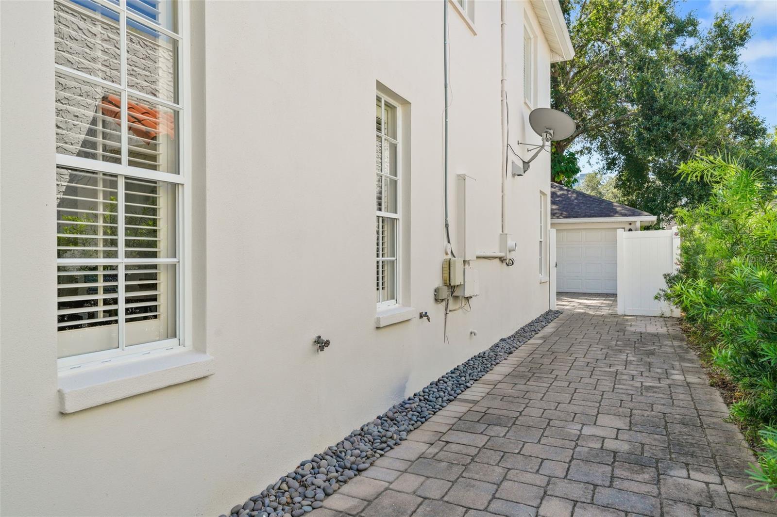Image 67 of 70 For 3008 San Nicholas Street
