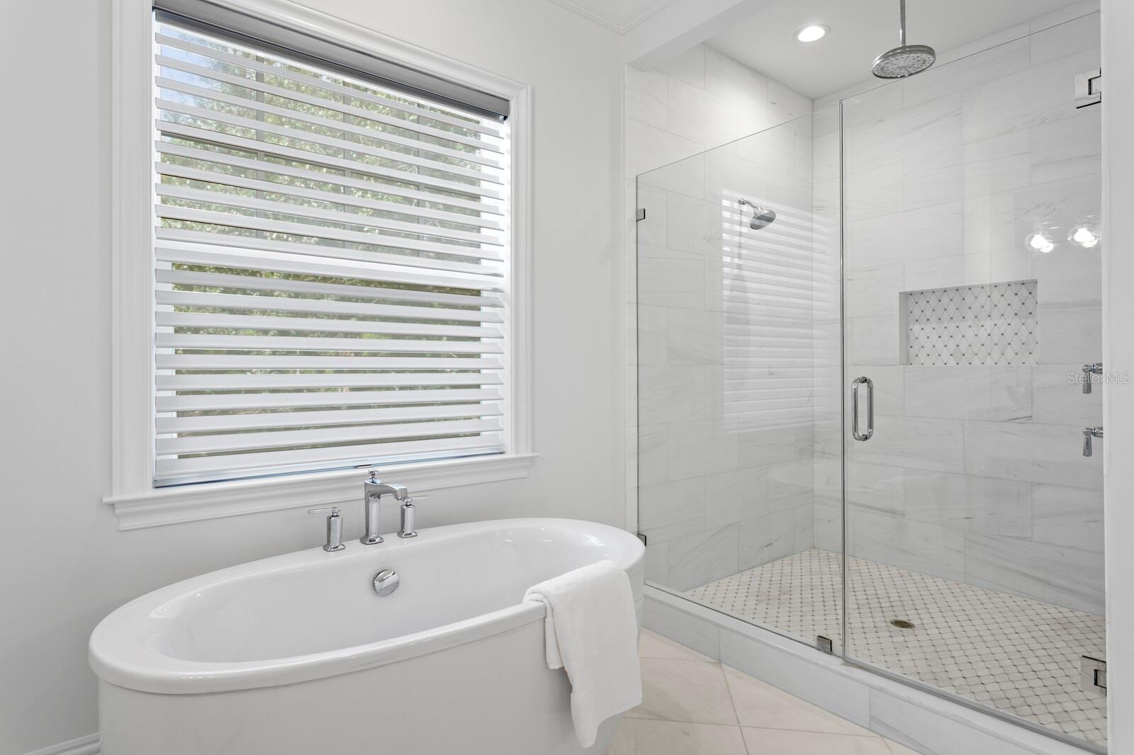 Listing photo id 39 for 4309 Beachway Drive