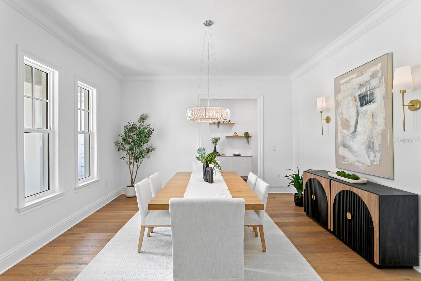 Listing photo id 3 for 4309 Beachway Drive