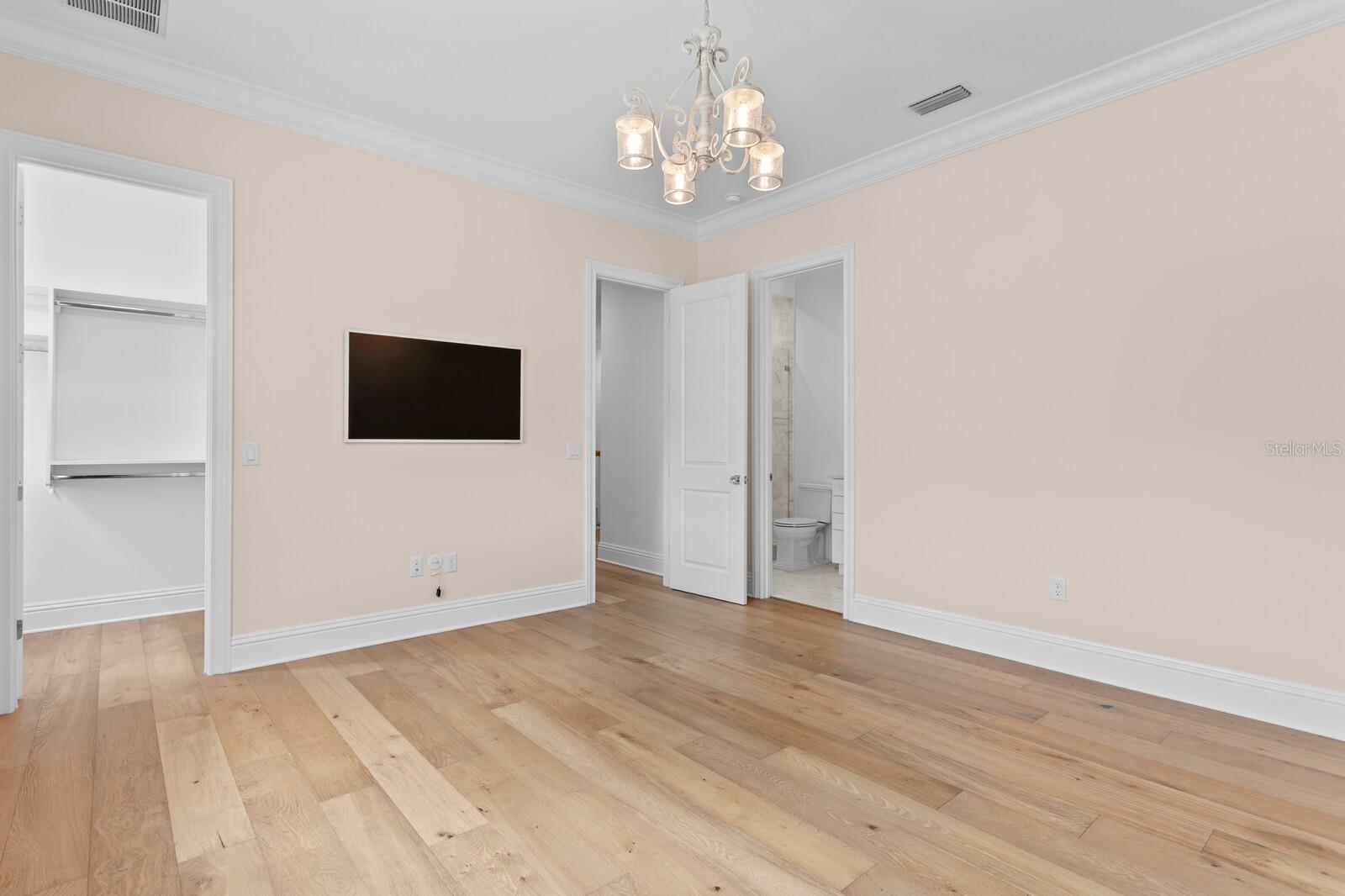 Listing photo id 49 for 4309 Beachway Drive