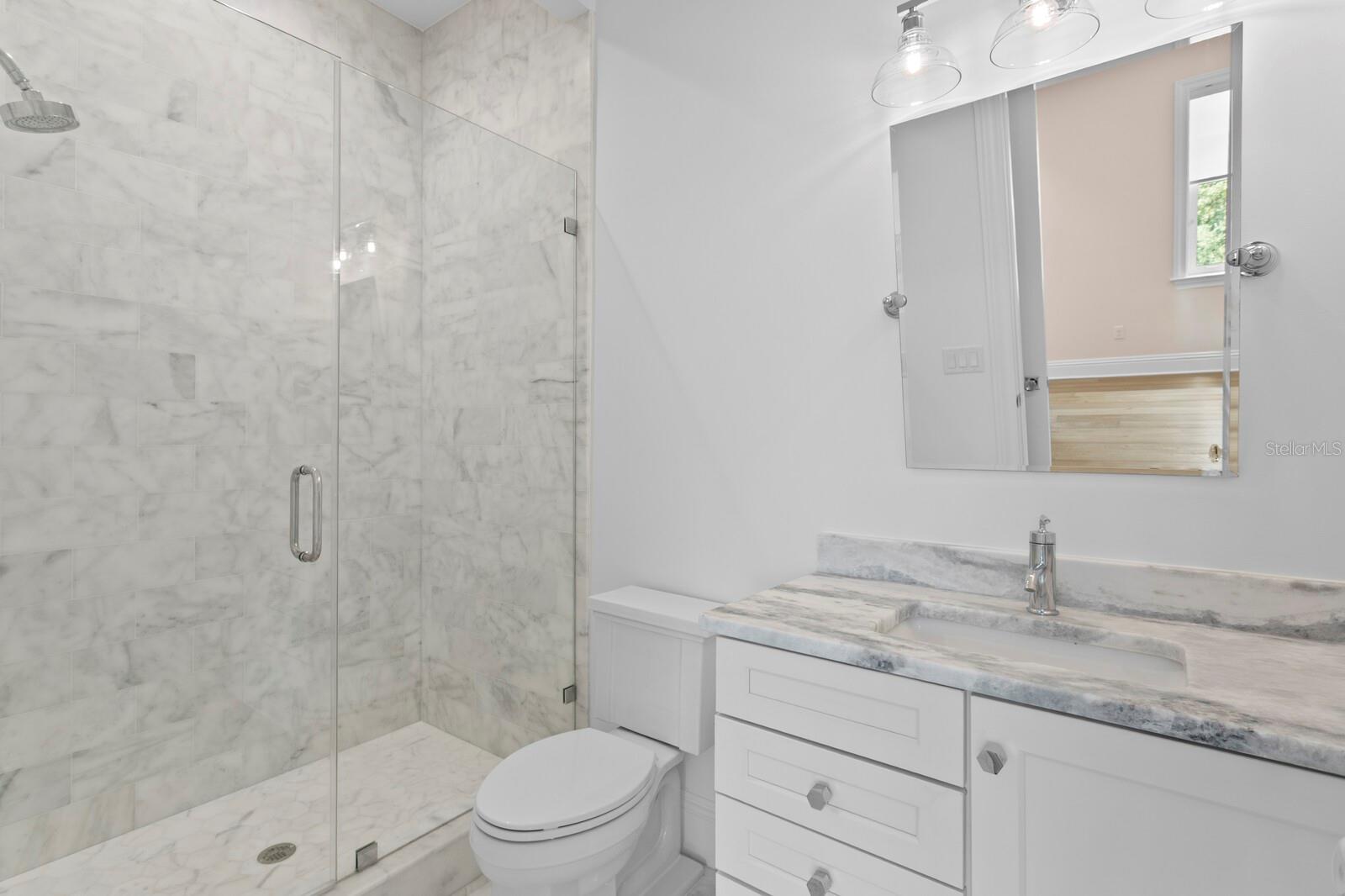 Listing photo id 50 for 4309 Beachway Drive