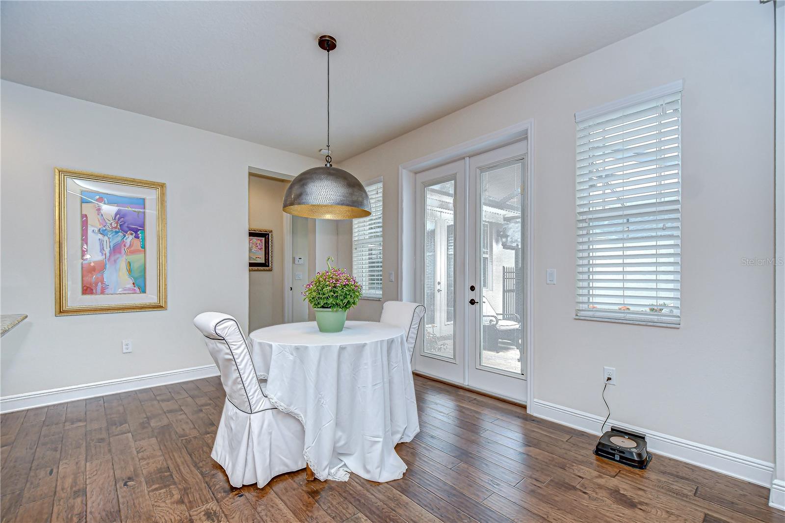 Image 24 of 81 For 7013 Briarhill Court