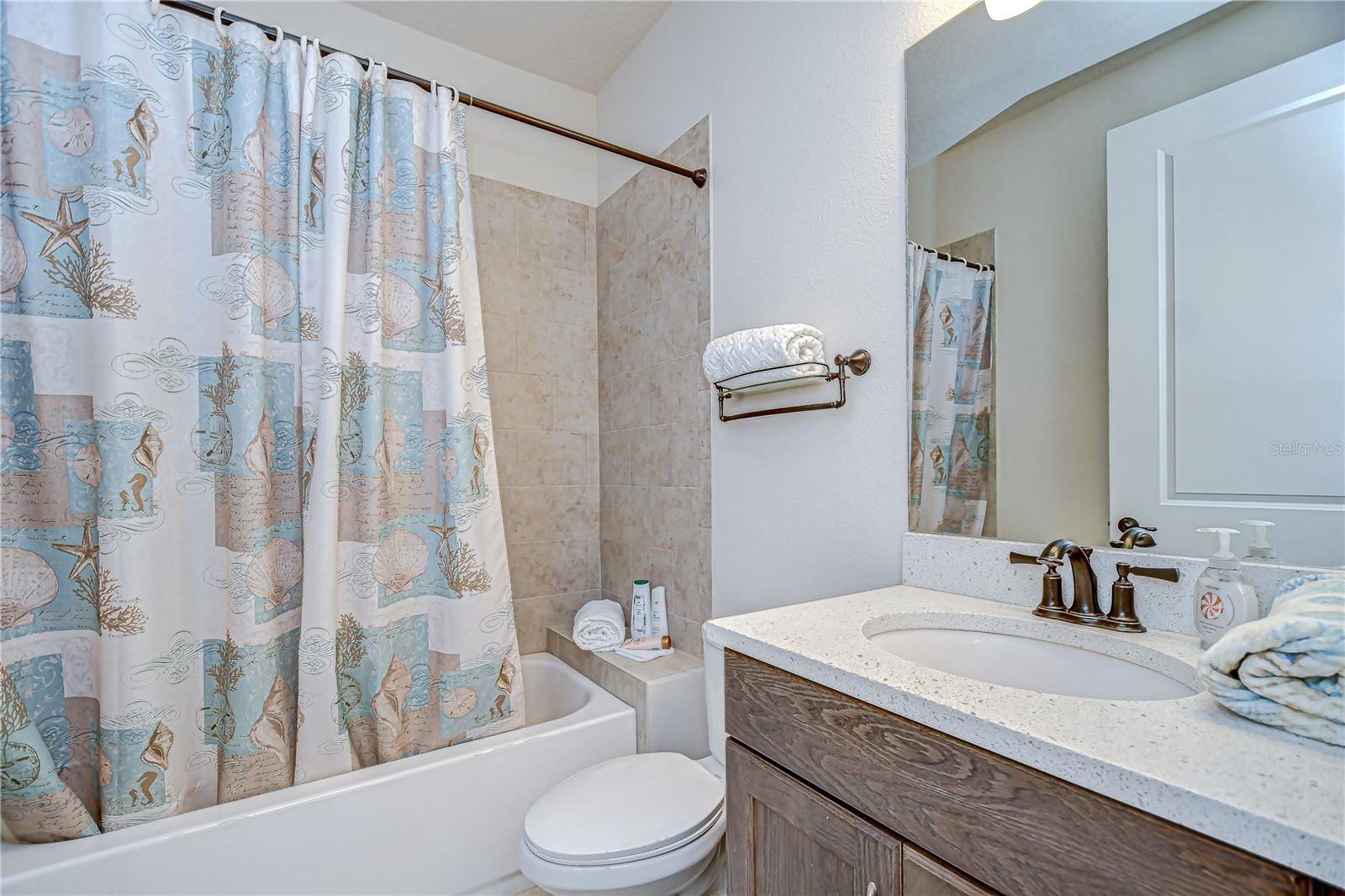 Image 30 of 81 For 7013 Briarhill Court