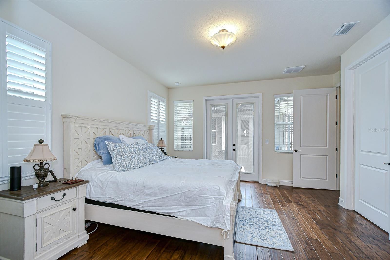 Image 37 of 81 For 7013 Briarhill Court
