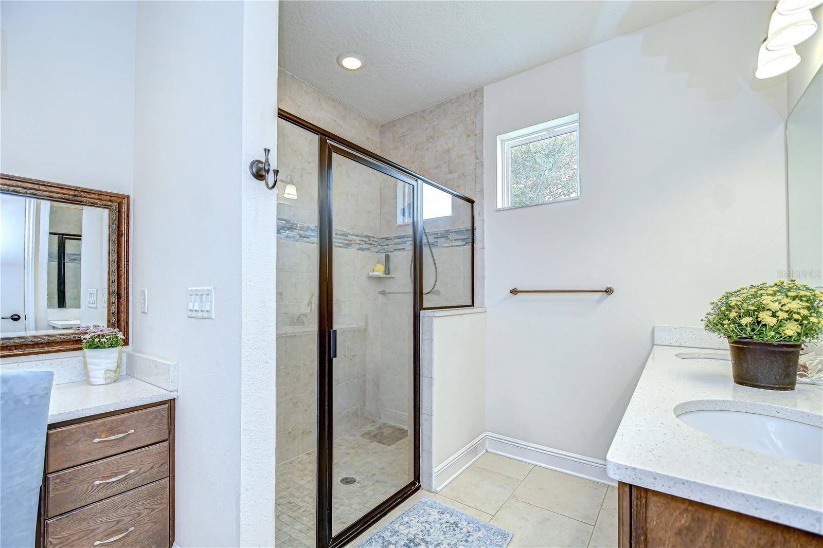 Image 39 of 81 For 7013 Briarhill Court