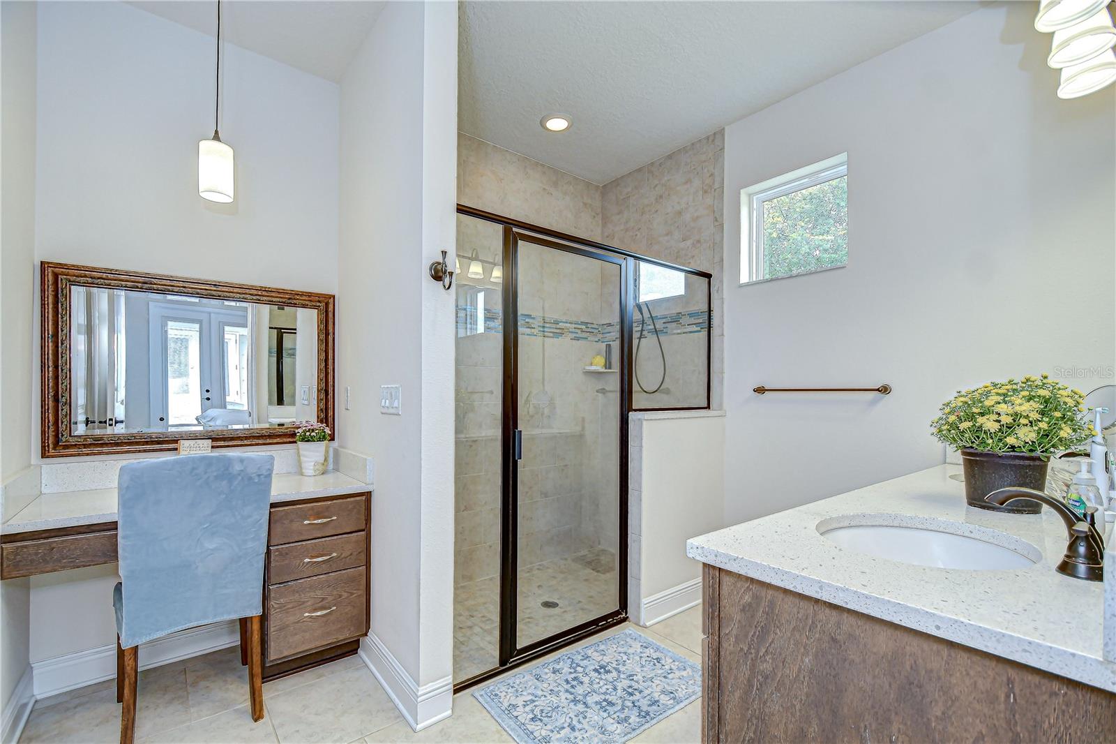 Image 40 of 81 For 7013 Briarhill Court