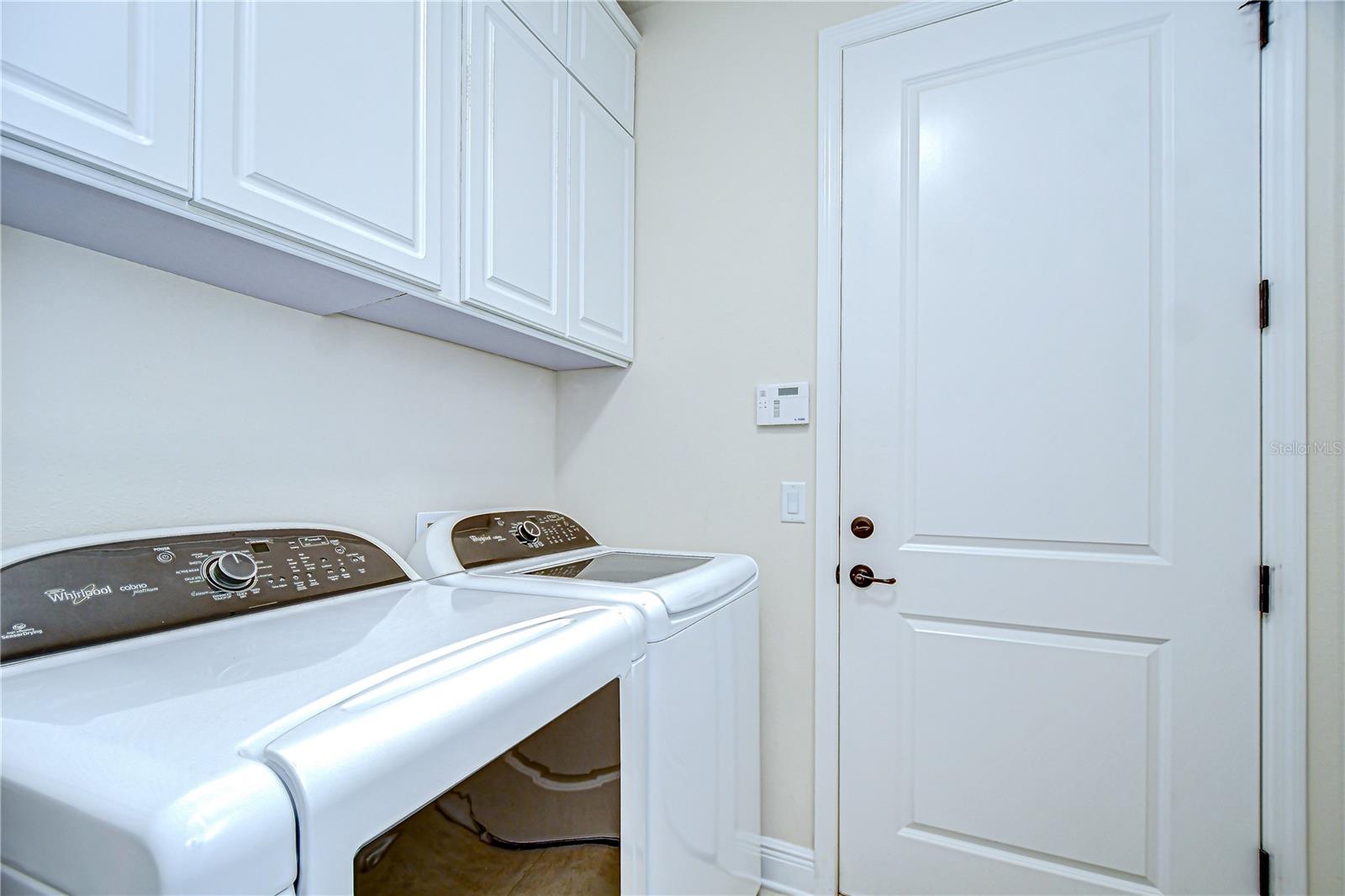 Image 42 of 81 For 7013 Briarhill Court