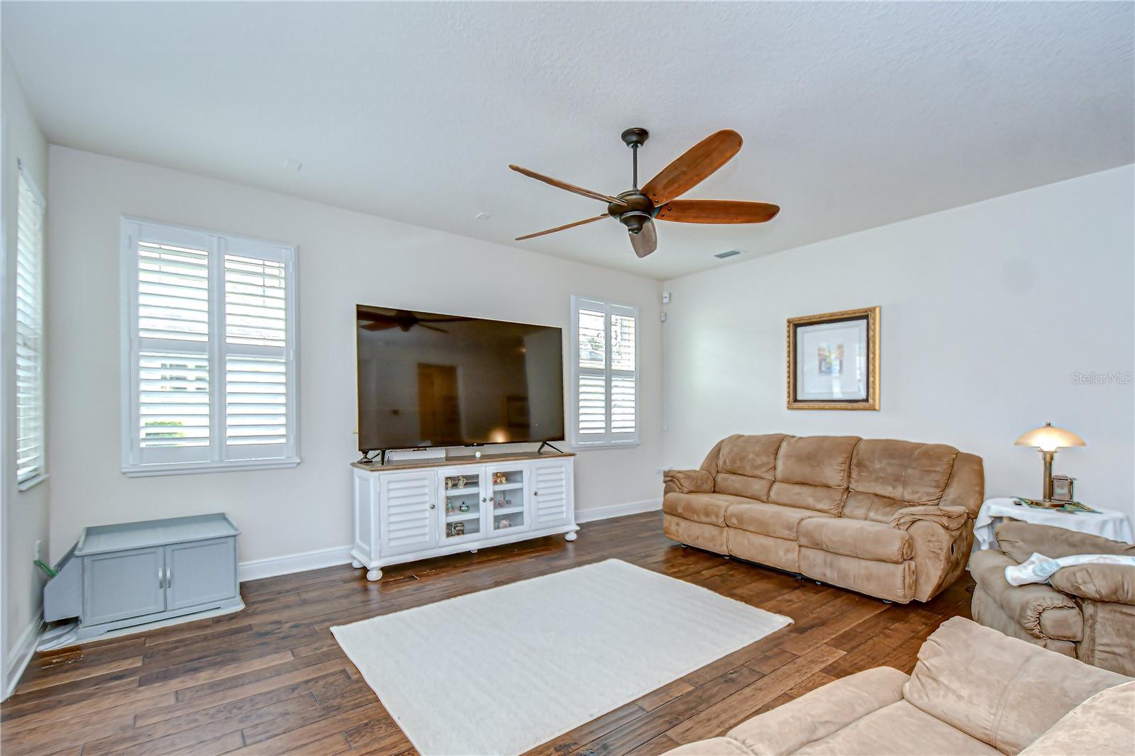 Image 8 of 81 For 7013 Briarhill Court