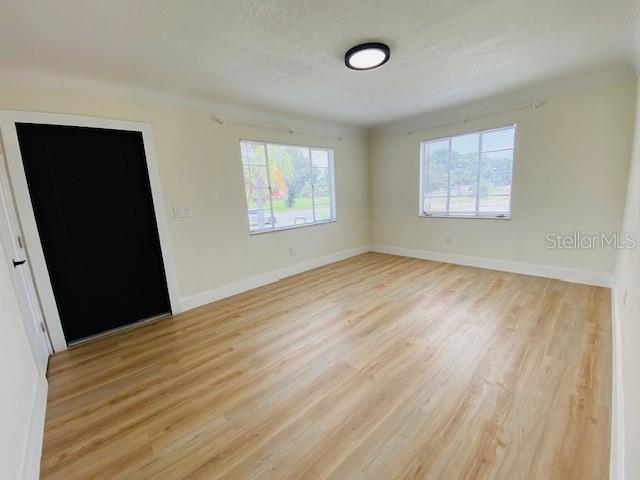 Image 3 of 17 For 1934 18th Avenue S