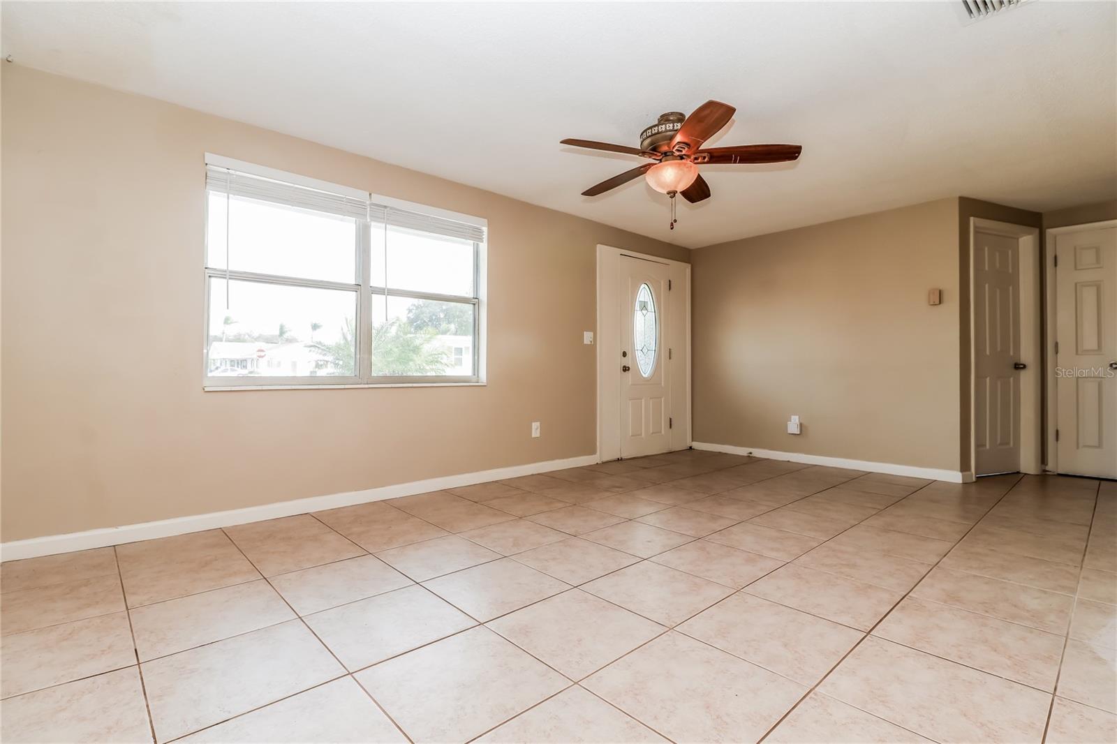 Image 2 of 16 For 2413 Palmwood Drive