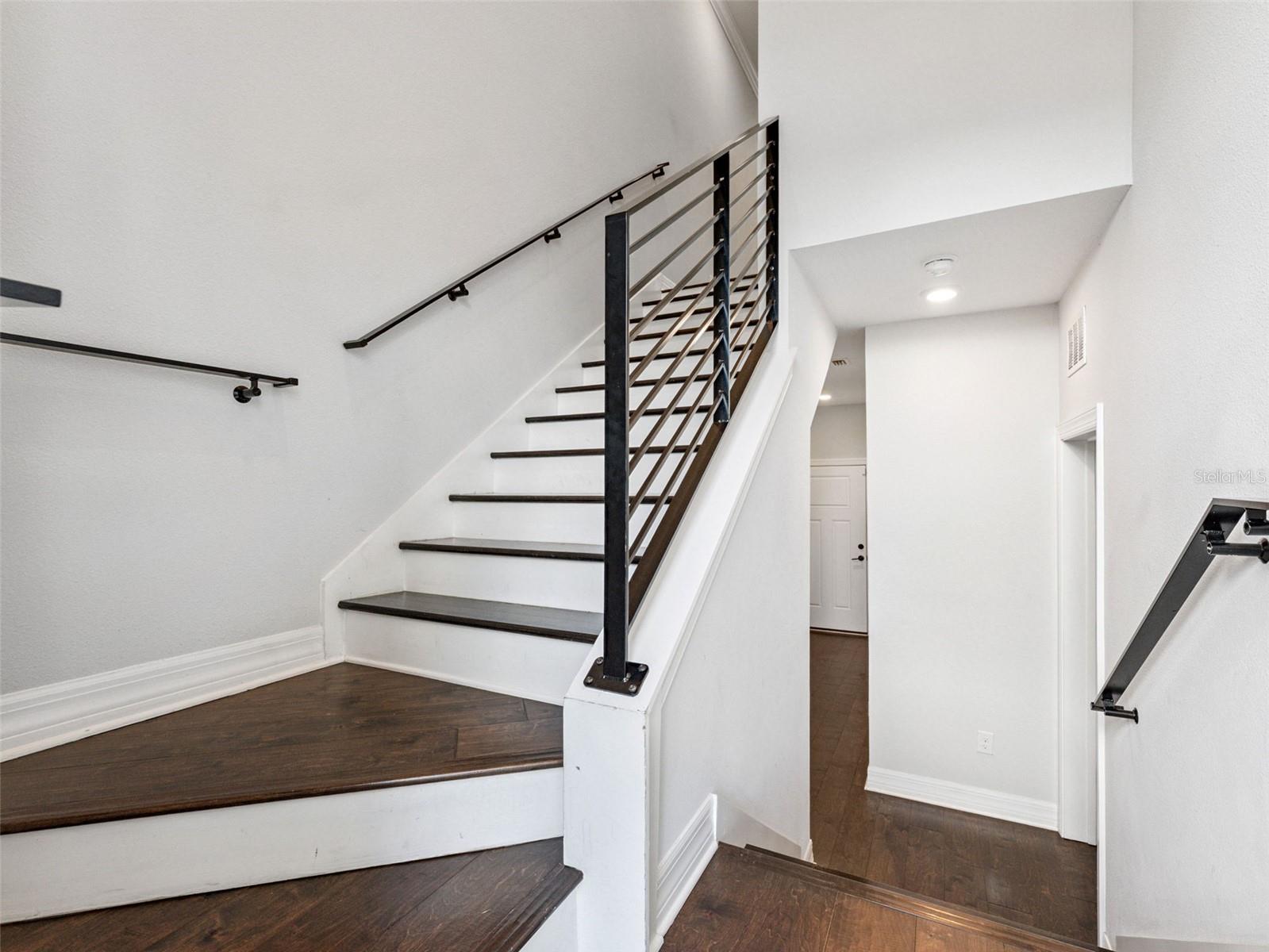 Image 6 of 41 For 3421 Horatio Street 109