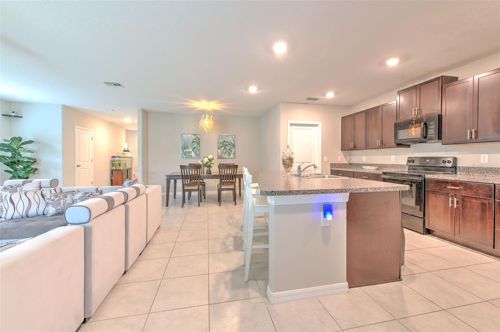 Image 2 of 35 For 10210 White Linen Avenue