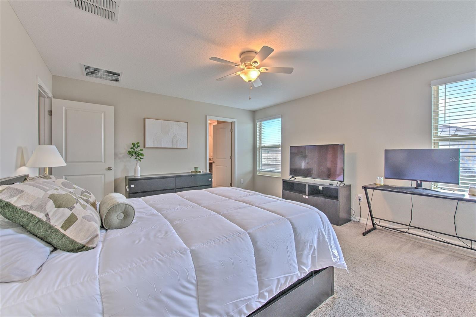 Image 22 of 35 For 10210 White Linen Avenue