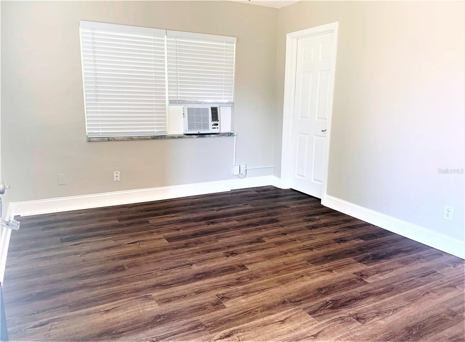 Image 7 of 10 For 3805 Leona Street 1