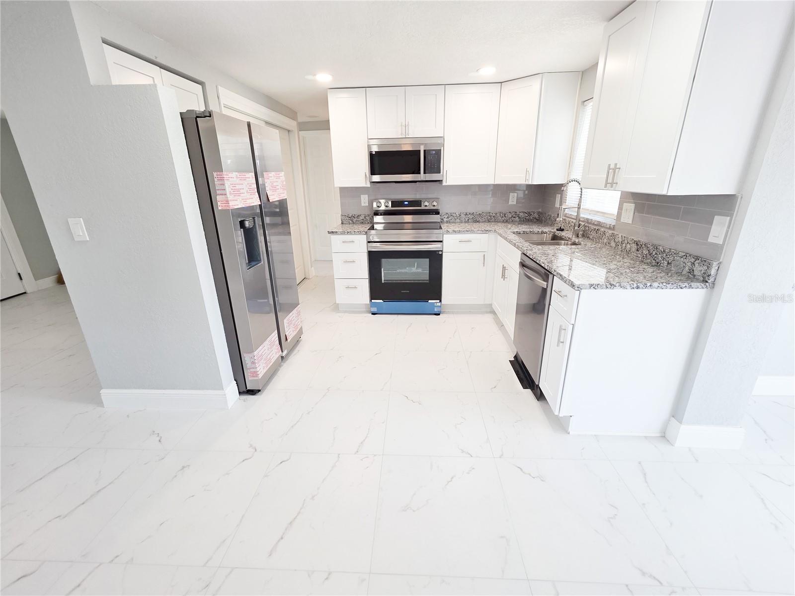 Image 3 of 15 For 4814 Foothill Drive