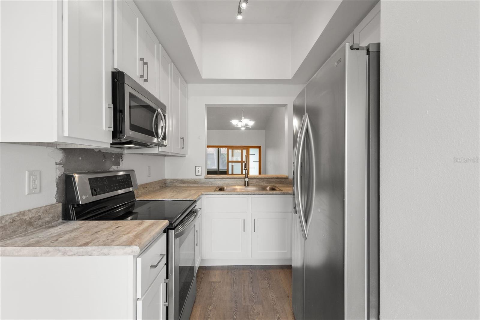 Image 4 of 22 For 14773 Feather Cove Road